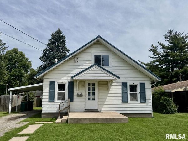 410 E SUMMIT Street, Macomb, IL 61455