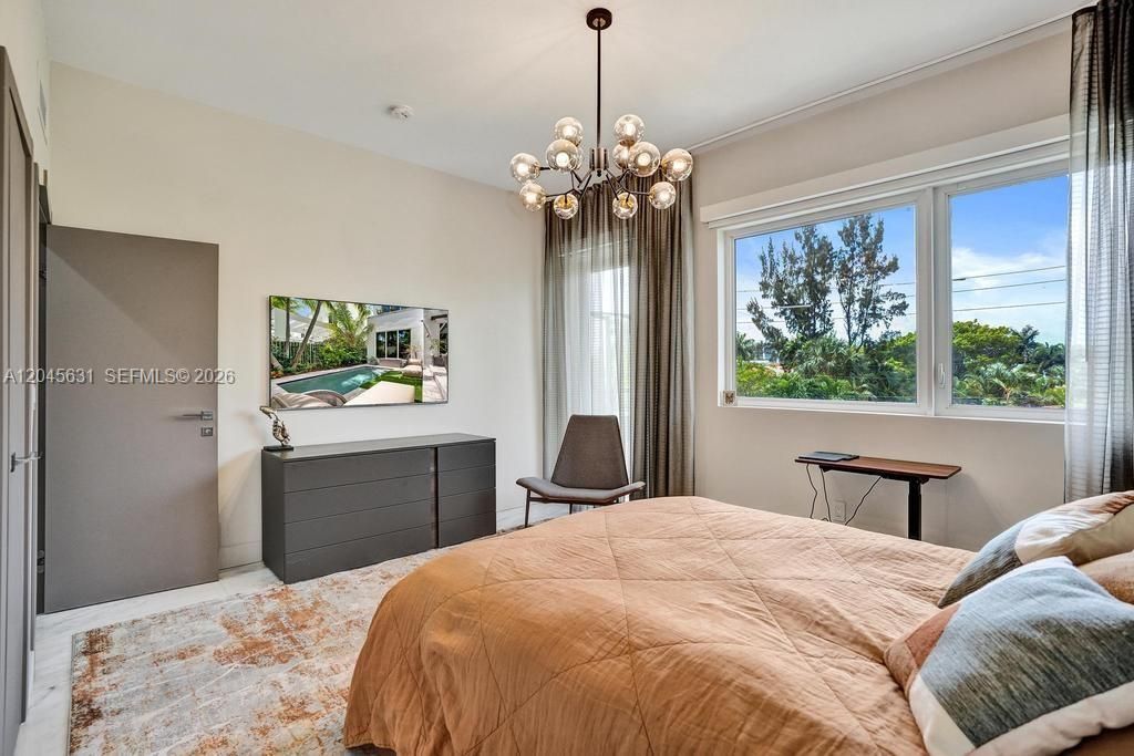 18985 Atlantic Blvd, Sunny Isles Beach, FL 33160 Photo
