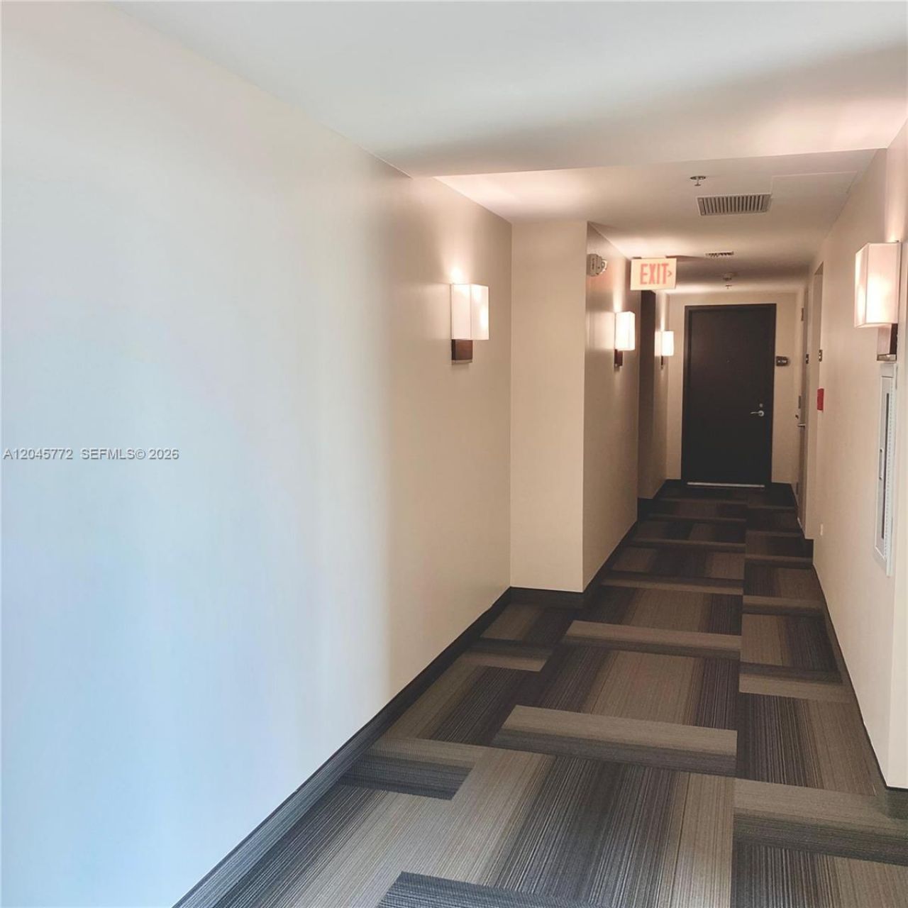 2641 N Flamingo Rd , Unit 706N, Sunrise, FL 33323 Photo