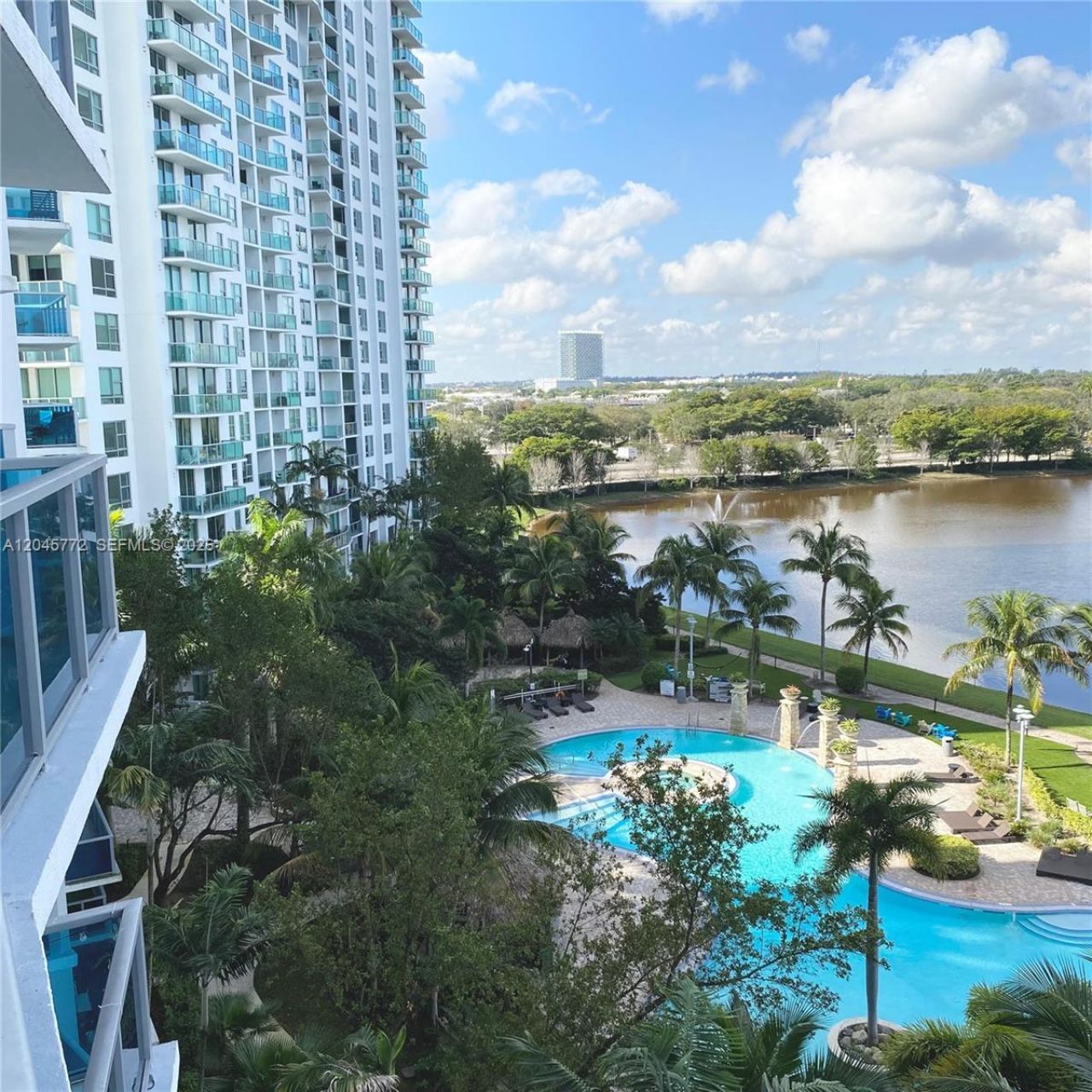 2641 N Flamingo Rd , Unit 706N, Sunrise, FL 33323 Photo