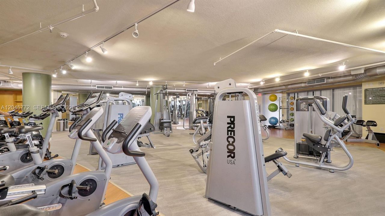 2641 N Flamingo Rd , Unit 706N, Sunrise, FL 33323 Photo