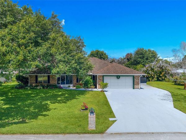 465 11th Ave , Vero Beach, FL 32962