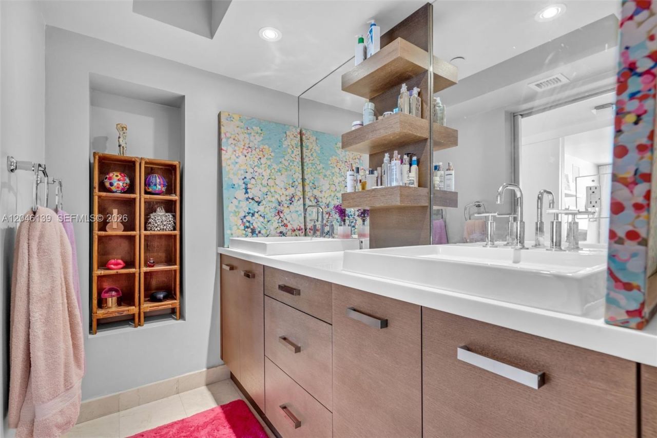 6917 Collins Ave, Unit 404, Miami Beach, FL 33141 Photo