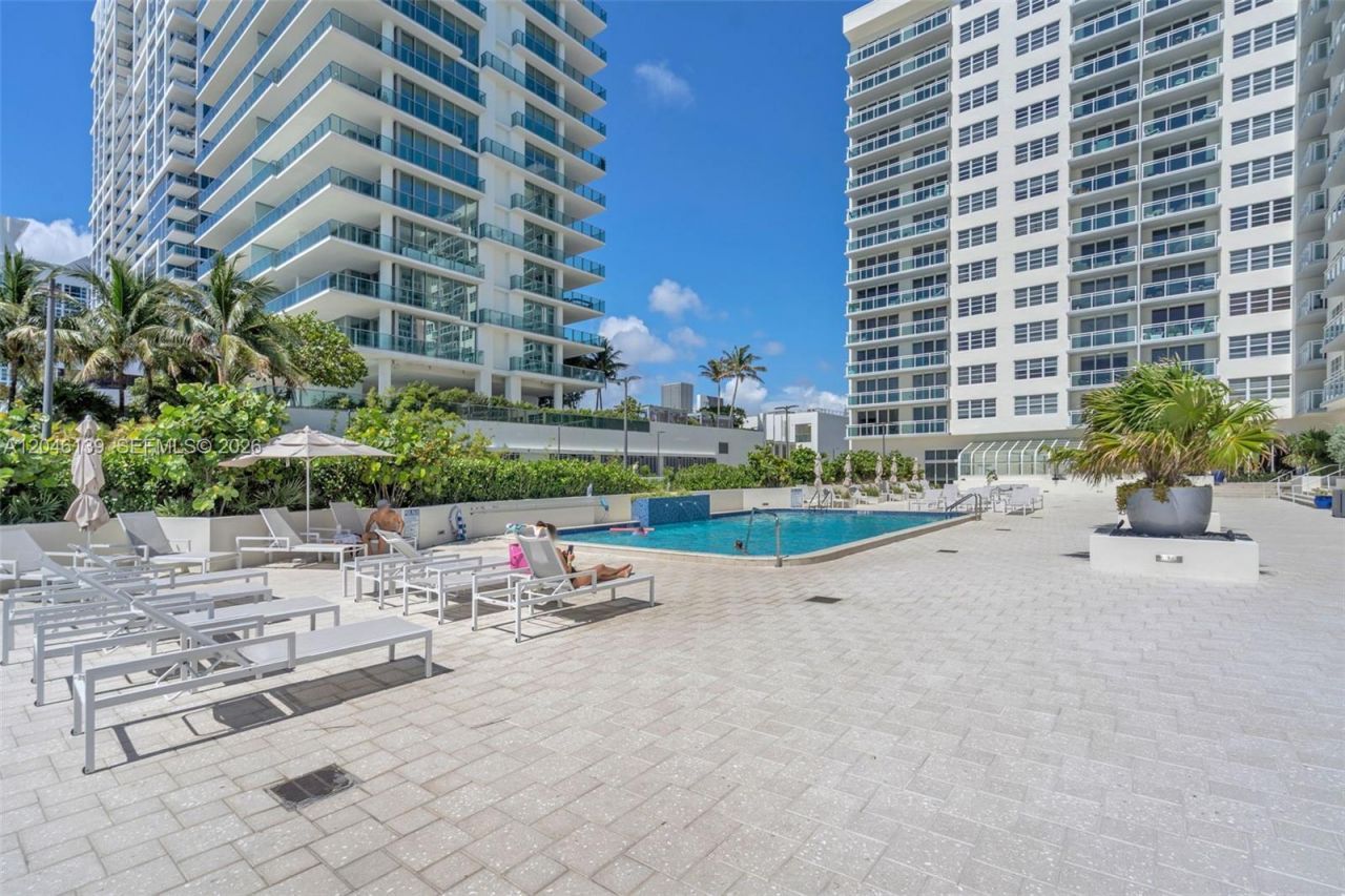 6917 Collins Ave, Unit 404, Miami Beach, FL 33141 Photo
