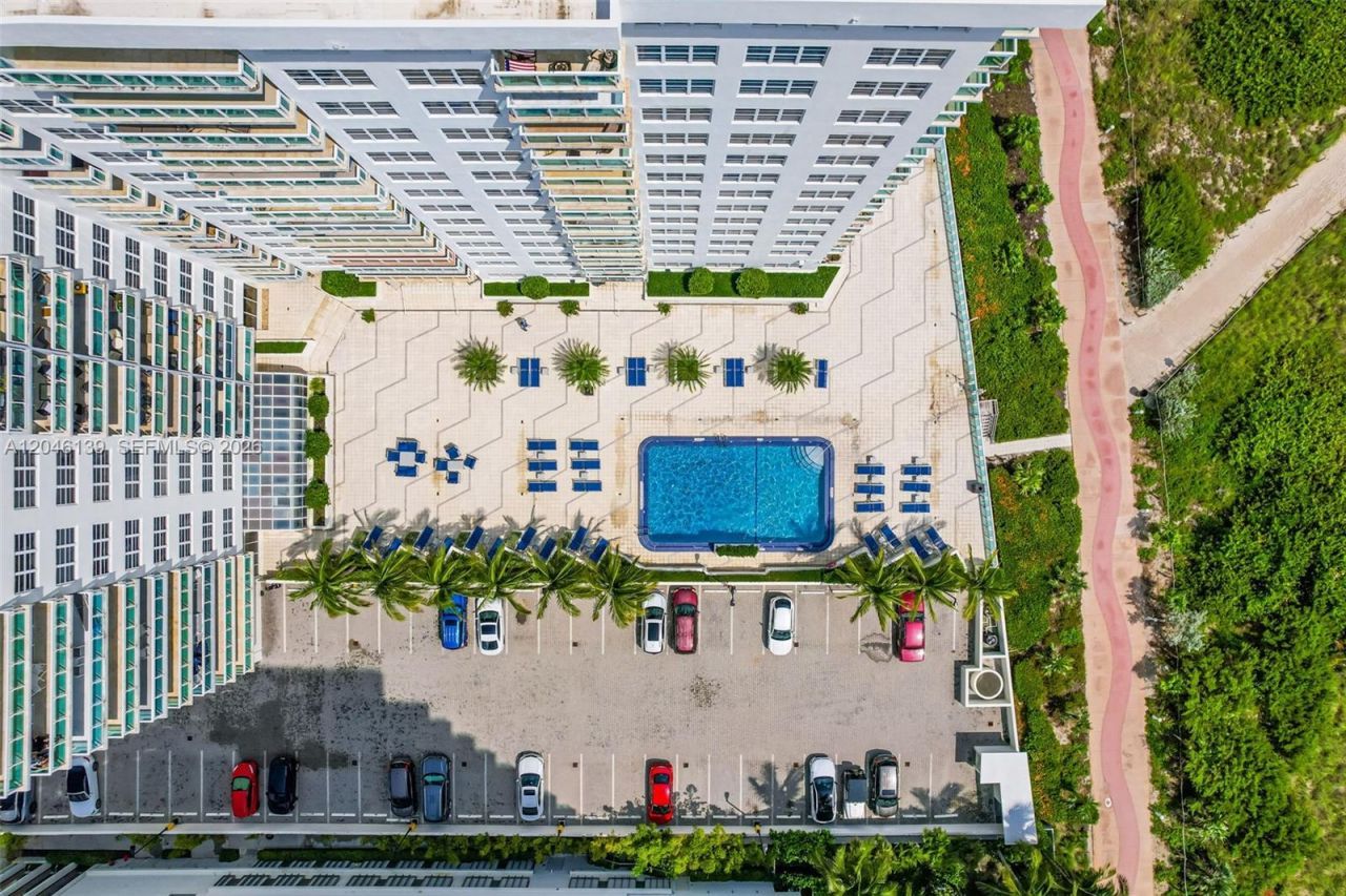 6917 Collins Ave, Unit 404, Miami Beach, FL 33141 Photo