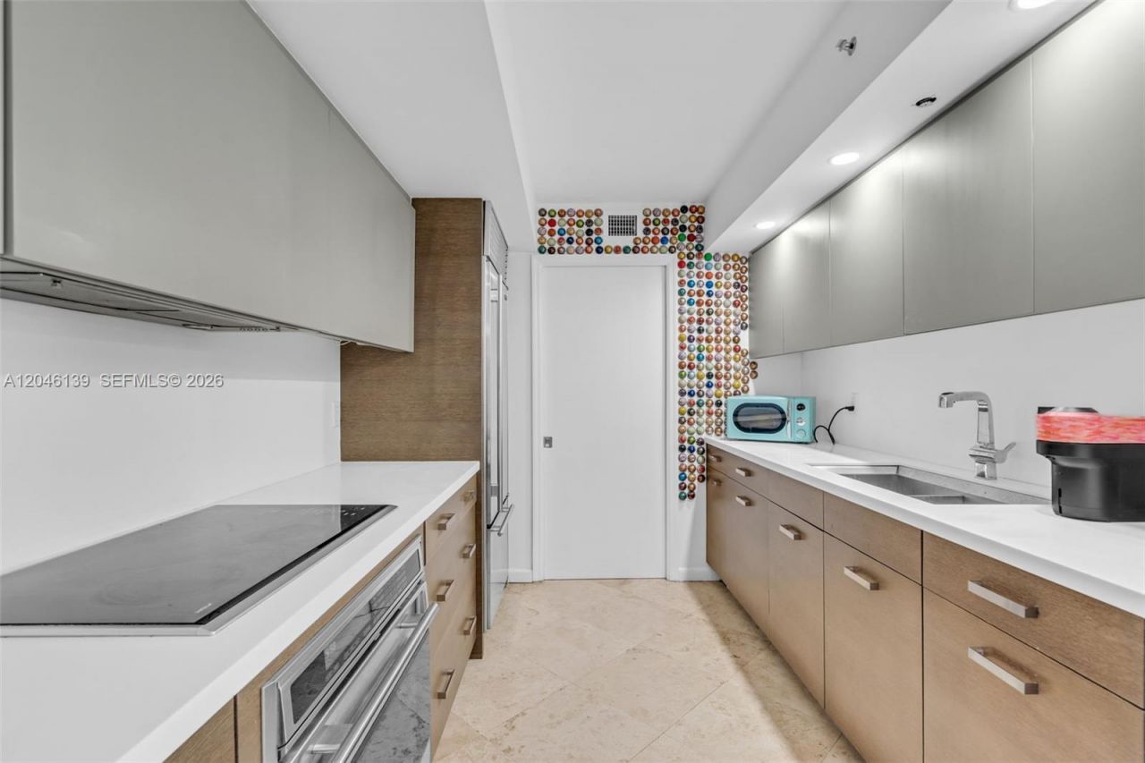 6917 Collins Ave, Unit 404, Miami Beach, FL 33141 Photo