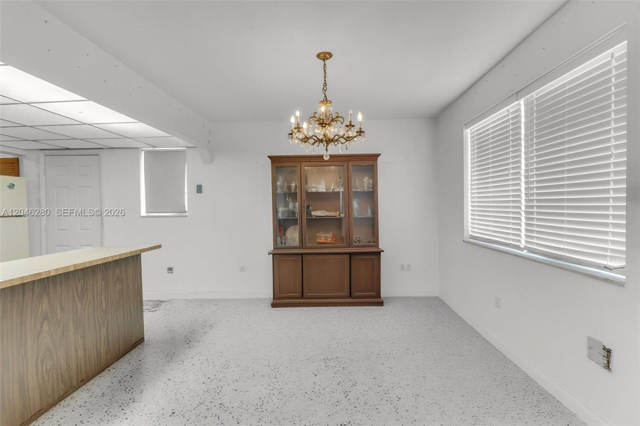 6702 SW 25th Ter, Miami, FL 33155 Photo