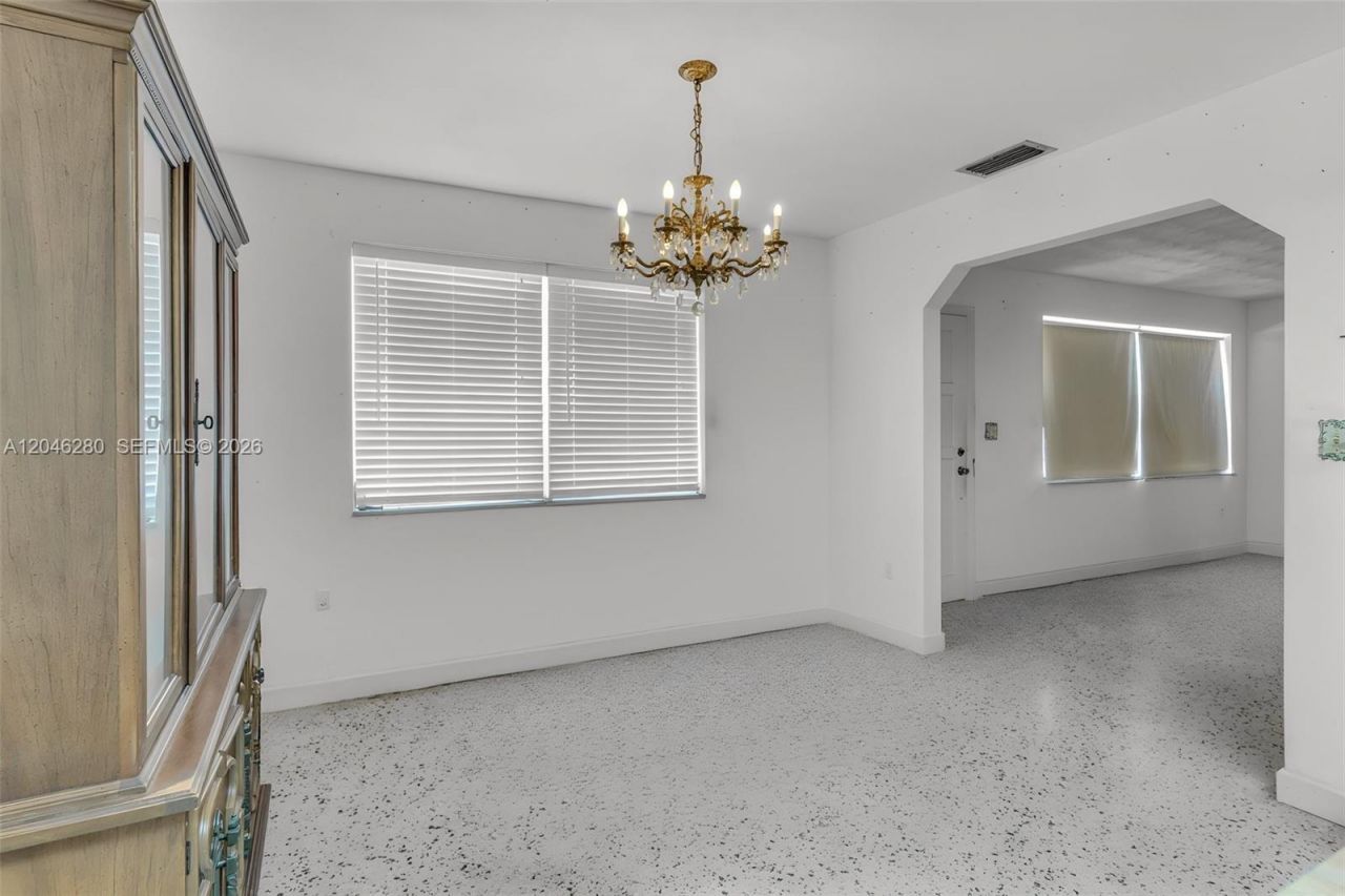 6702 SW 25th Ter, Miami, FL 33155 Photo