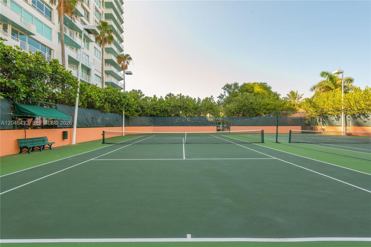 300 S Pointe Dr , Unit 907, Miami Beach, FL 33139 Photo
