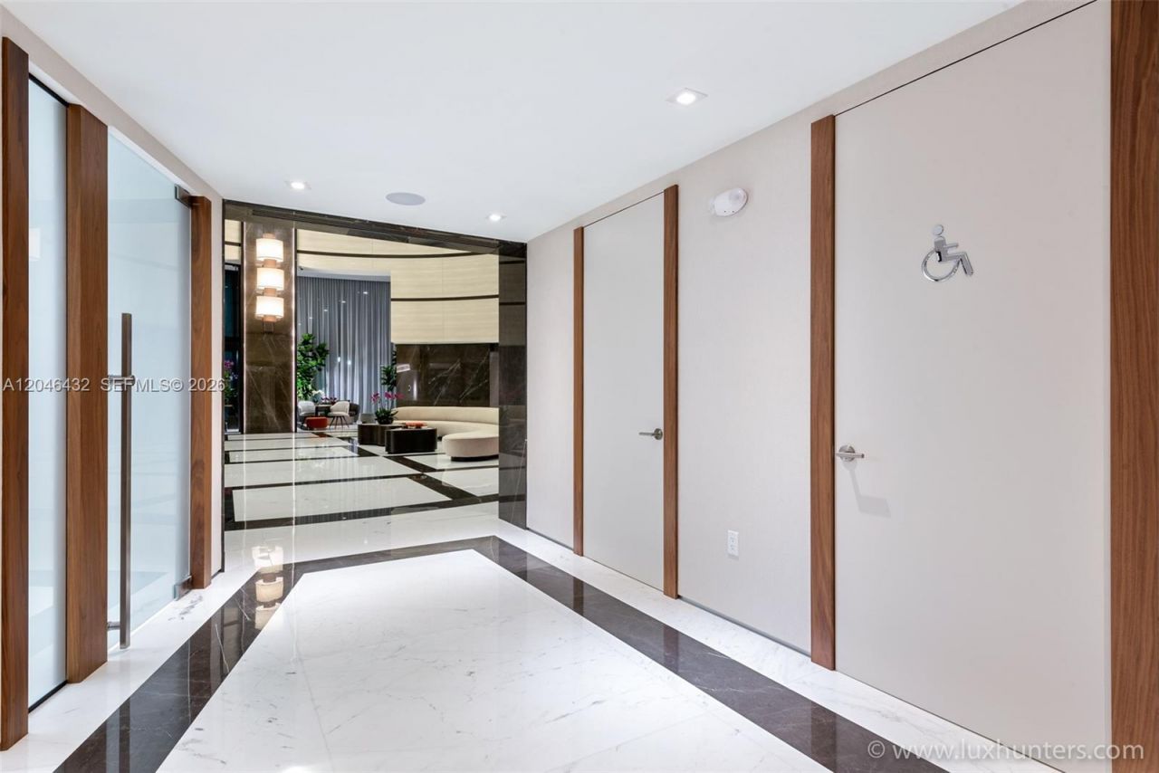 300 S Pointe Dr , Unit 907, Miami Beach, FL 33139 Photo