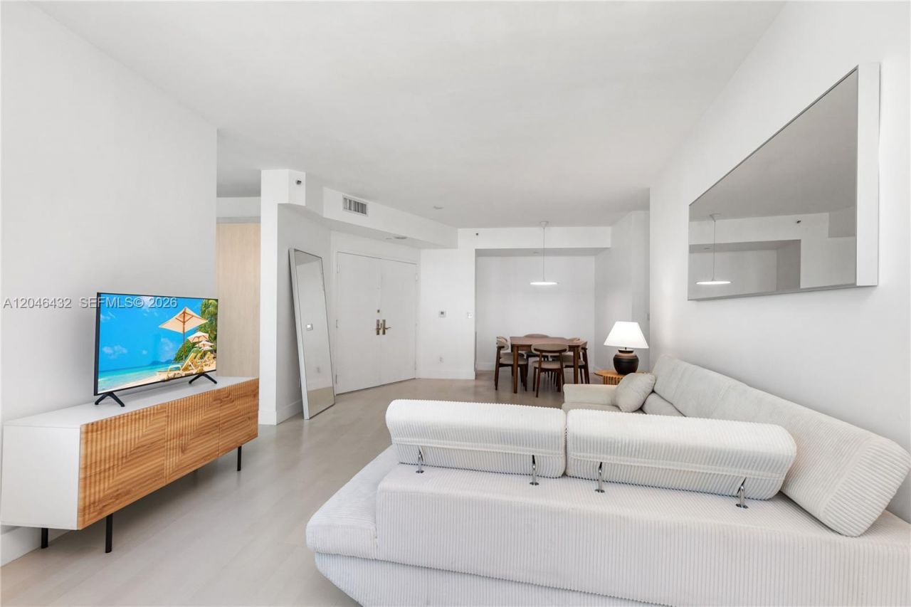 300 S Pointe Dr , Unit 907, Miami Beach, FL 33139 Photo