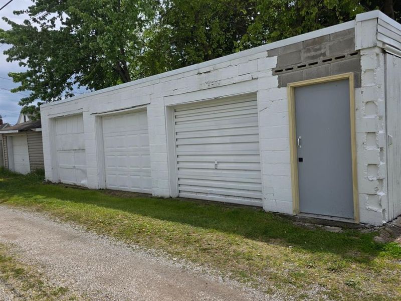 1524 Camp Street, Sandusky, OH 44870 Photo 3