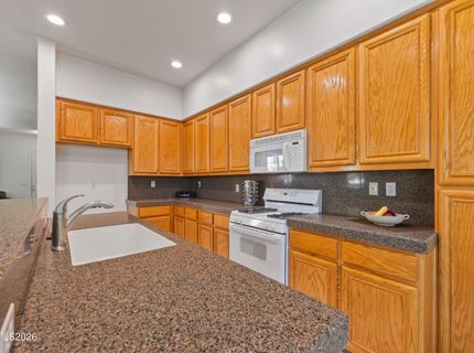 4531 Mount Bachelor Drive, Sparks, NV 89436 Photo