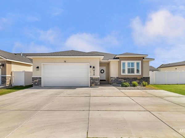 429 Southwood Ave W, Twin Falls, ID 83301