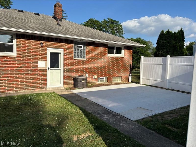 1574 Sunview Road, Lyndhurst, OH 44124 Photo 22