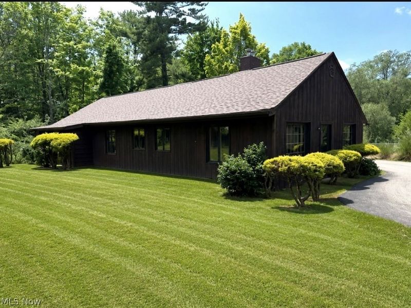 12590 Rockhaven Road, Chesterland, OH 44026 Photo 1