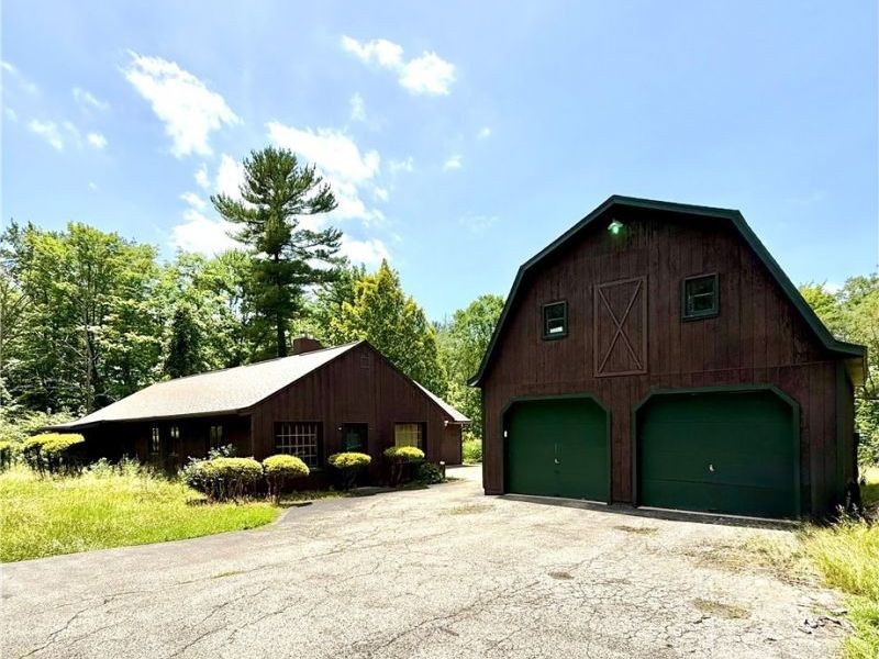 12590 Rockhaven Road, Chesterland, OH 44026 Photo 2