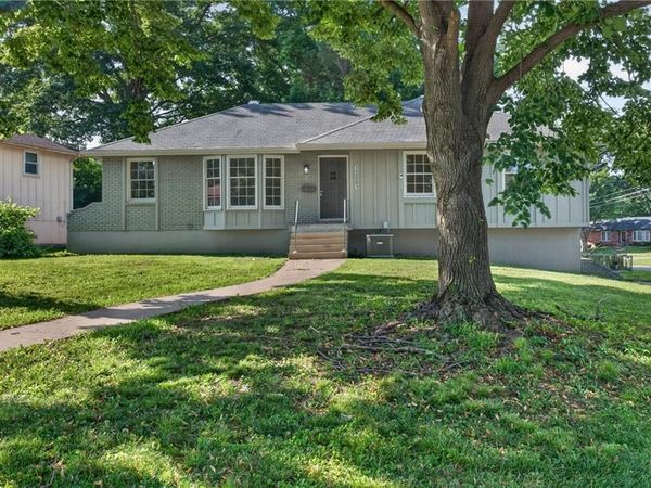 12001 E 57th Street, Kansas City, MO 64133