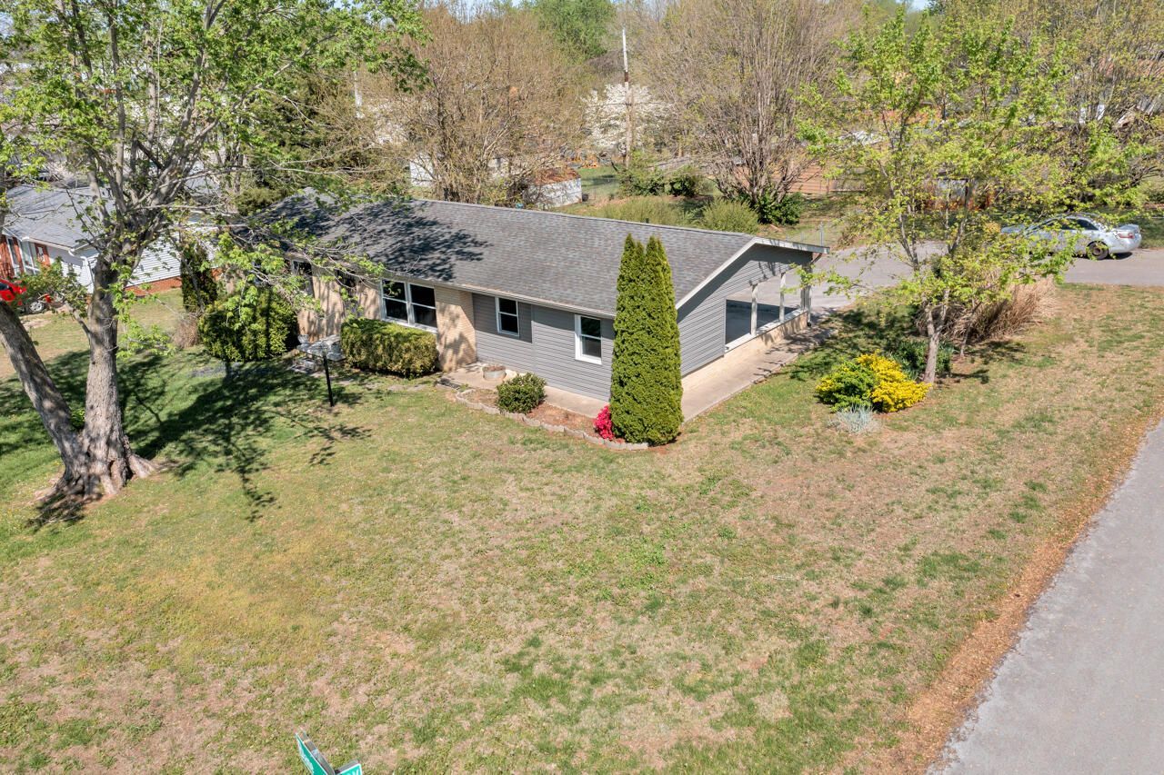 500 Blane Drive, Hopkinsville, KY 42240 Main Photo