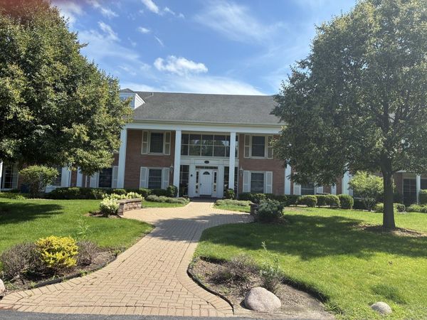 112 Carriage Way Drive , Unit 204A, Burr Ridge, IL 60527