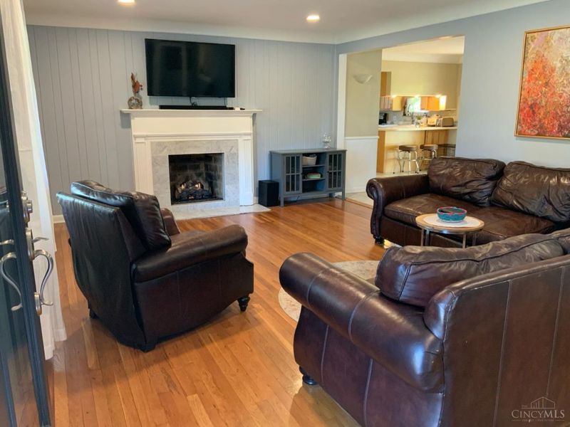 10250 Kerrianna Drive, Montgomery, OH 45242 Photo 9