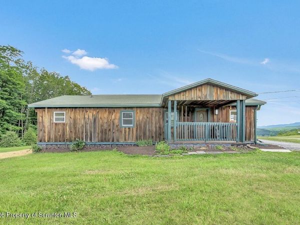 2 Beaver Street , Carbondale, PA 18407