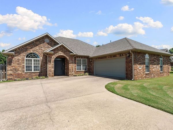 258 Sundown Drive , Farmington, AR 72730