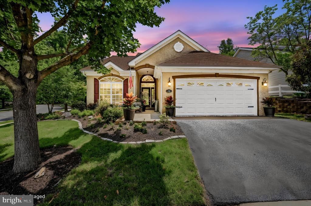 10 IRWIN DRIVE, UPPER CHICHESTER, PA 19061