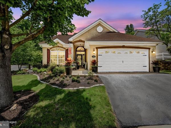 10 IRWIN DRIVE, UPPER CHICHESTER, PA 19061