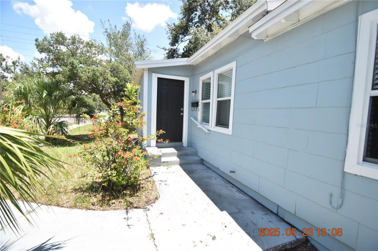 200 24th Street S, Saint Petersburg, FL 33712 Photo
