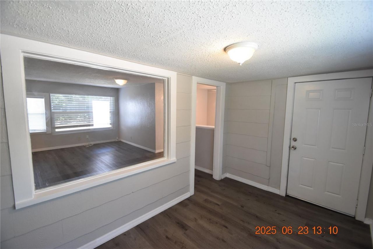 200 24th Street S, Saint Petersburg, FL 33712 Photo