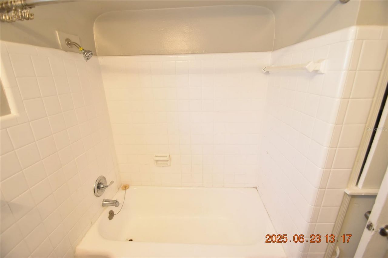 200 24th Street S, Saint Petersburg, FL 33712 Photo