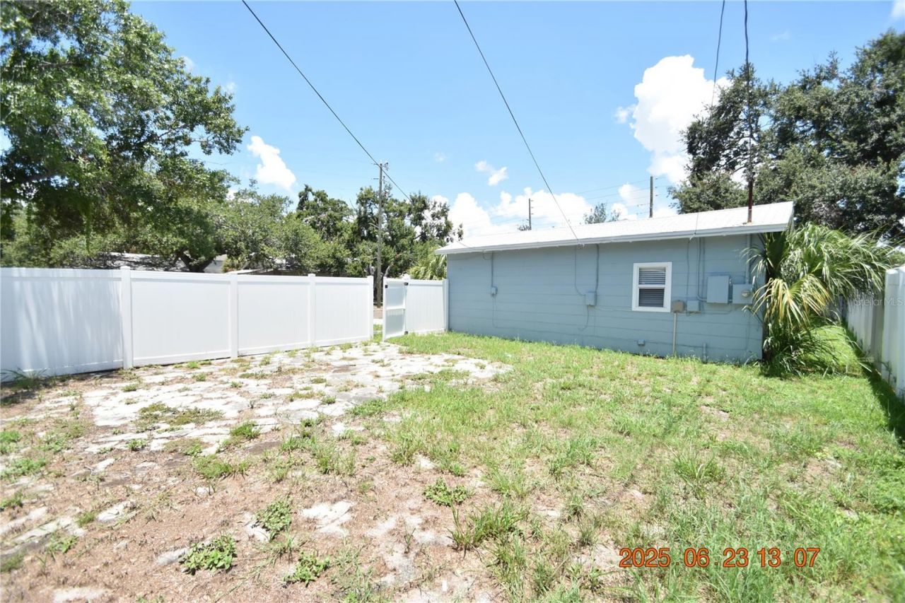 200 24th Street S, Saint Petersburg, FL 33712 Photo