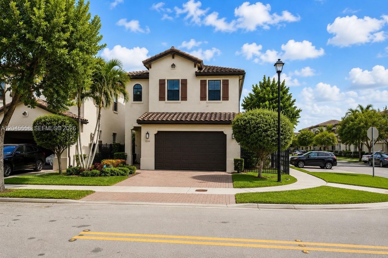 3209 W 98th Pl , Hialeah, FL 33018 Photo