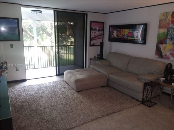 5570 NW 44th St , Unit 208A, Lauderhill, FL 33319