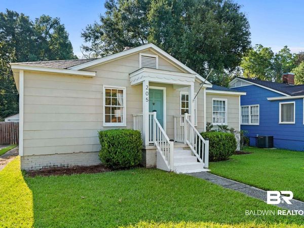 205 Pinehill Drive, Mobile, AL 36606