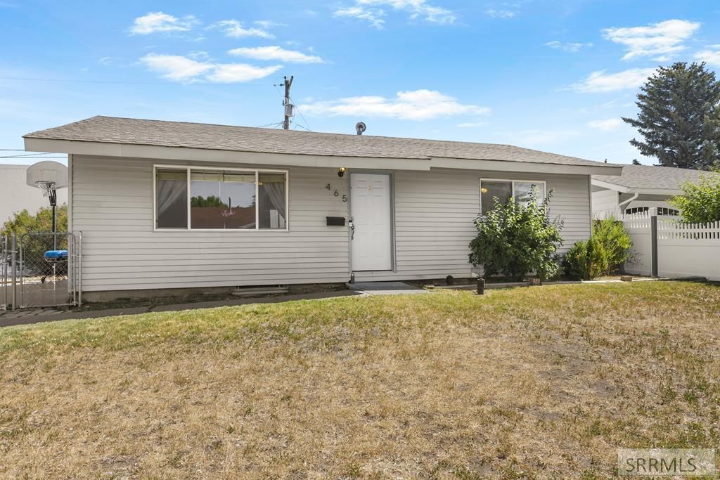 465 Collins Street, Blackfoot, ID 83221 Main Photo