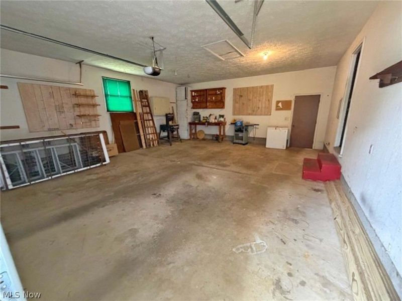 1333 Clarence Street NW, Uniontown, OH 44685 Photo 4