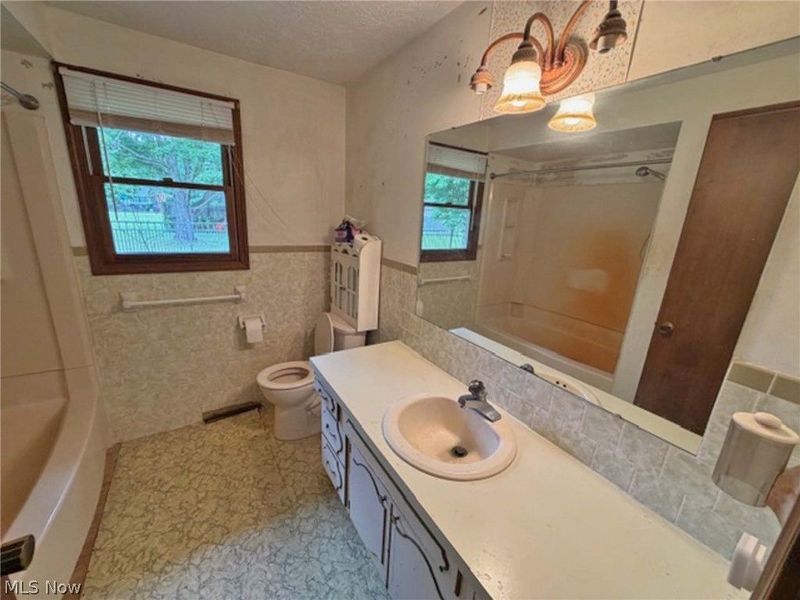 1333 Clarence Street NW, Uniontown, OH 44685 Photo 7