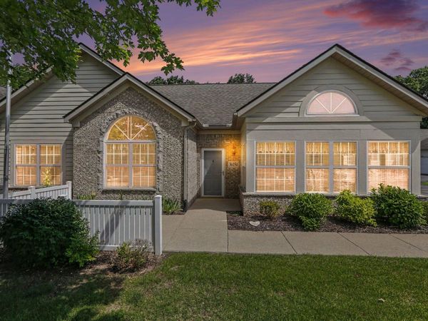 36154 Abbey Drive, Westland, MI 48185