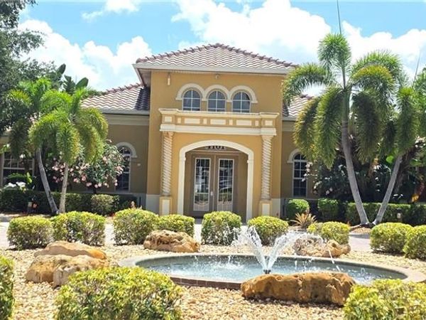 4135 Residence DR , Unit 624, FORT MYERS, FL 33901
