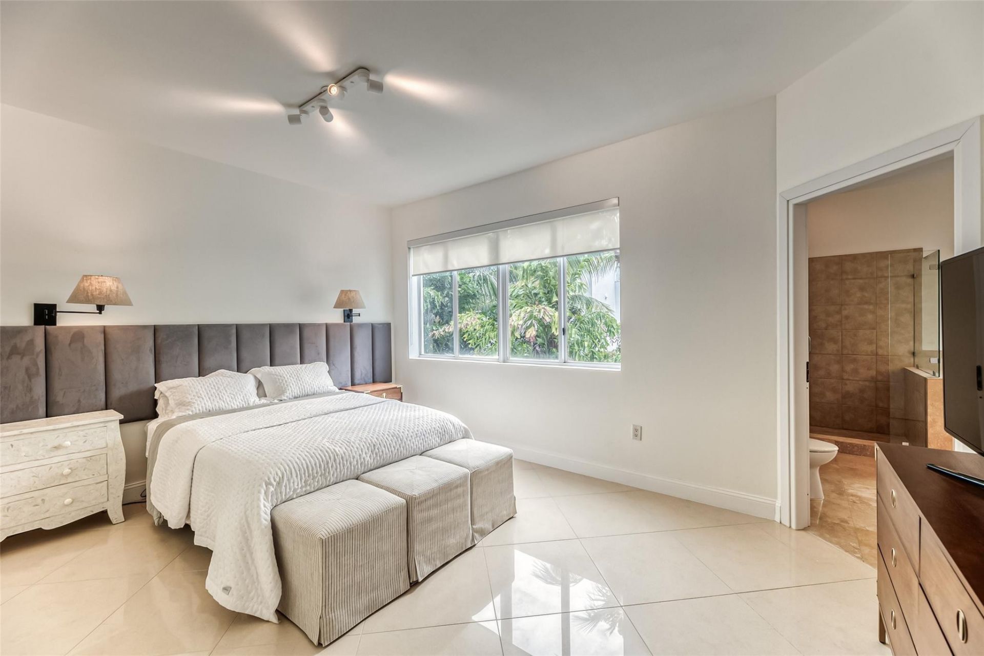 727 NE 4th Avenue, Fort Lauderdale, FL 33304 Photo