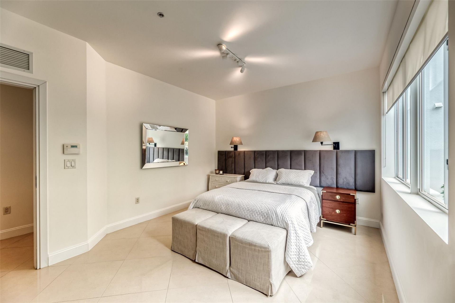 727 NE 4th Avenue, Fort Lauderdale, FL 33304 Photo