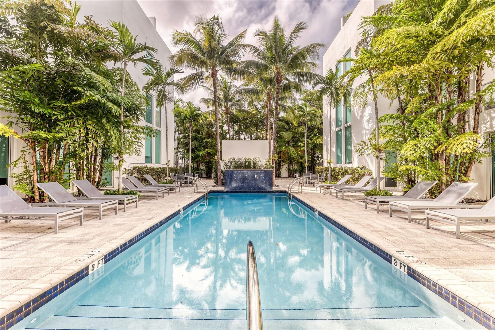 727 NE 4th Avenue, Fort Lauderdale, FL 33304 Photo