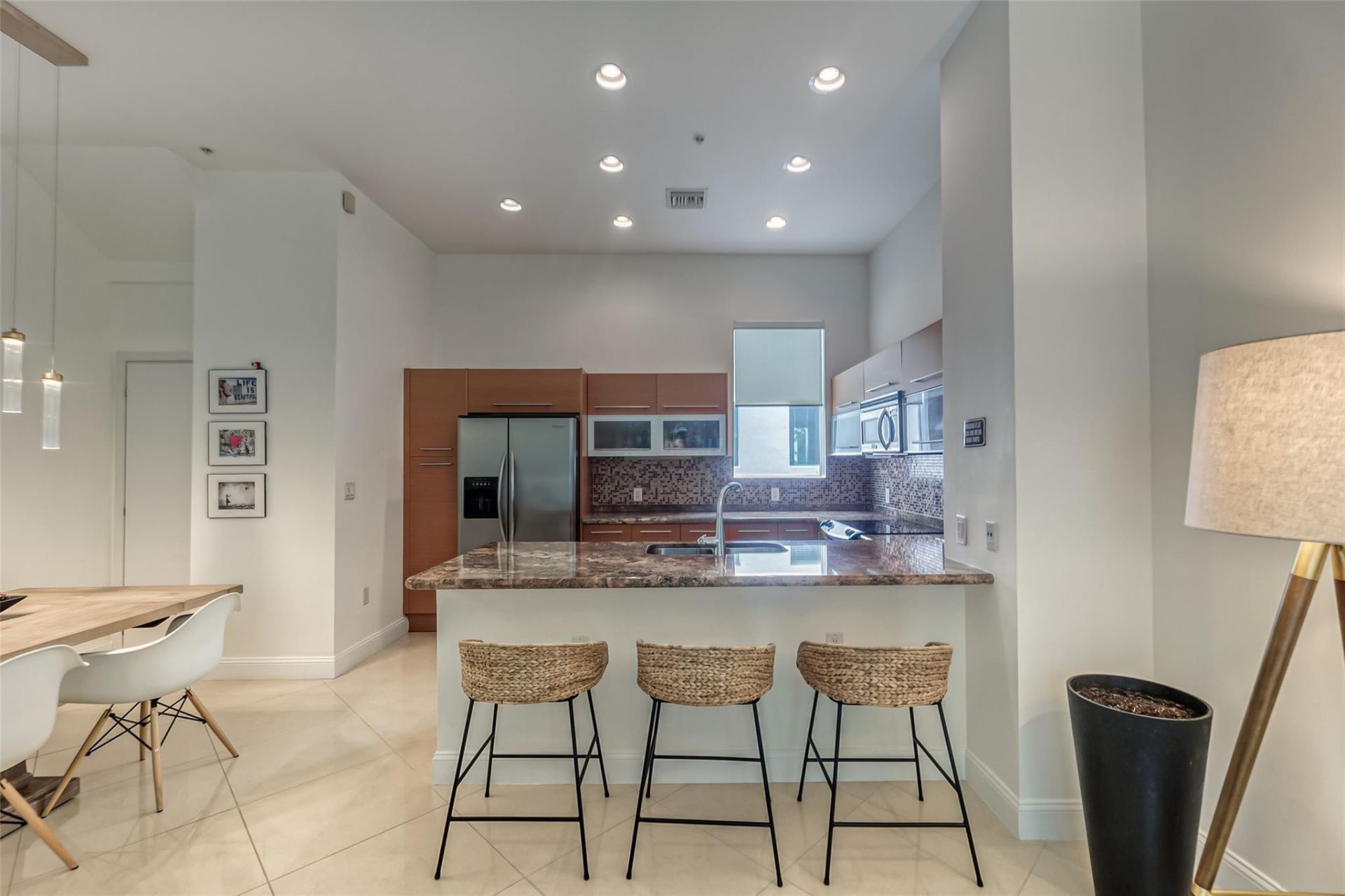 727 NE 4th Avenue, Fort Lauderdale, FL 33304 Photo