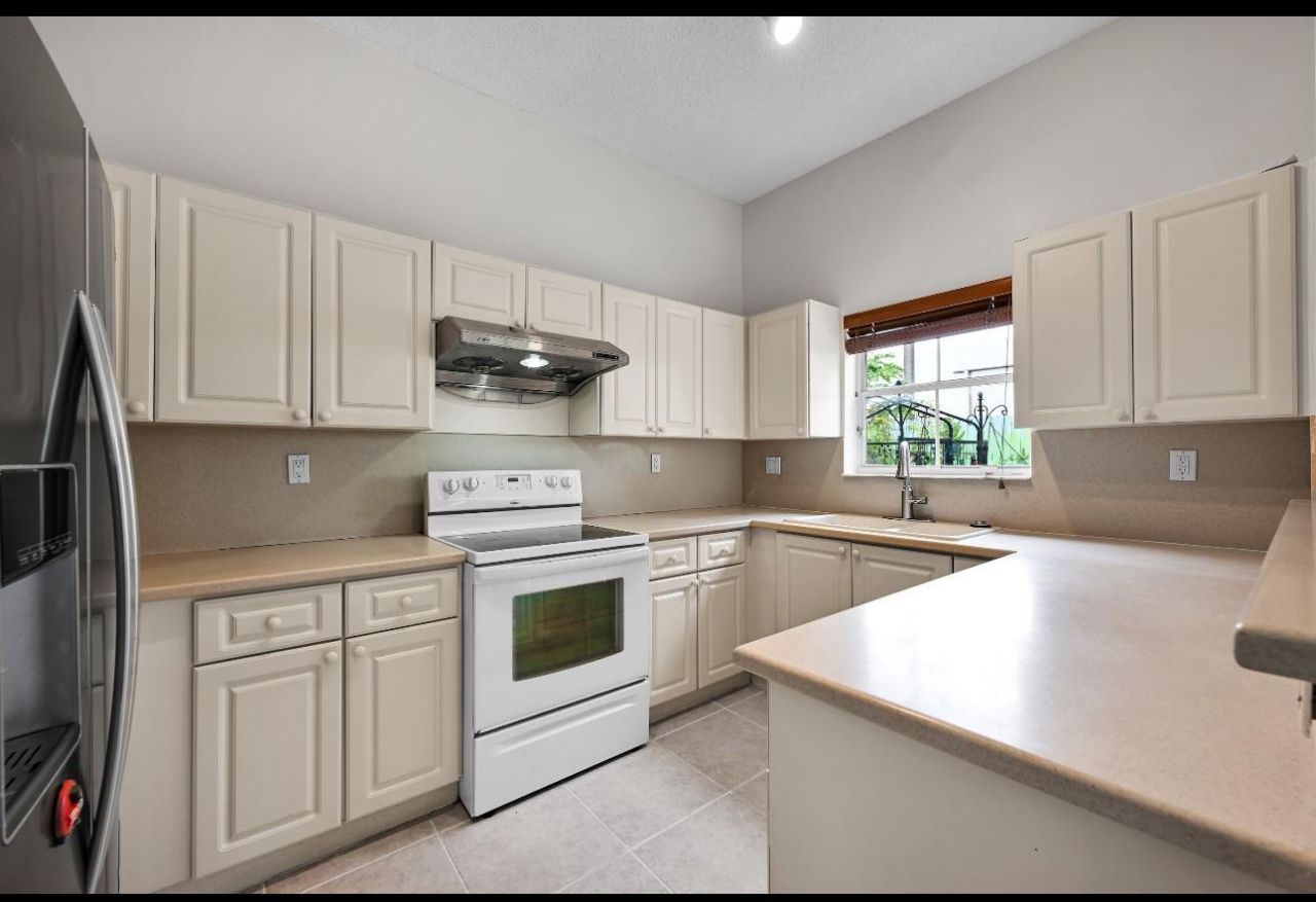 13761 N Garden Cove Circle, Davie, FL 33325 Photo