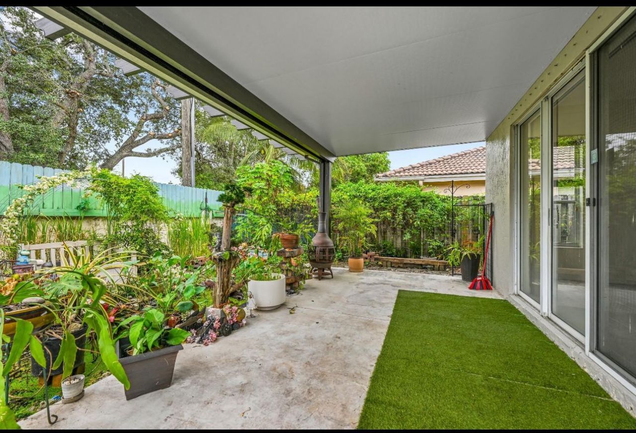 13761 N Garden Cove Circle, Davie, FL 33325 Photo