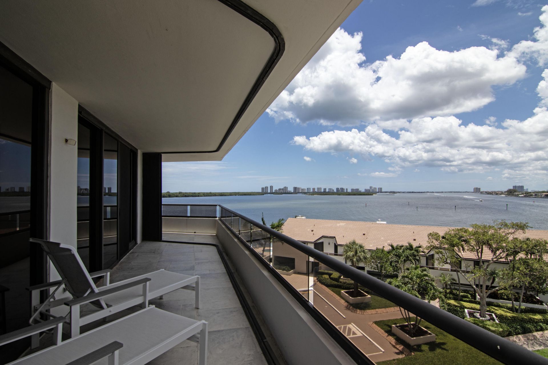100 Lakeshore Drive, Unit 458, North Palm Beach, FL 33408 Photo