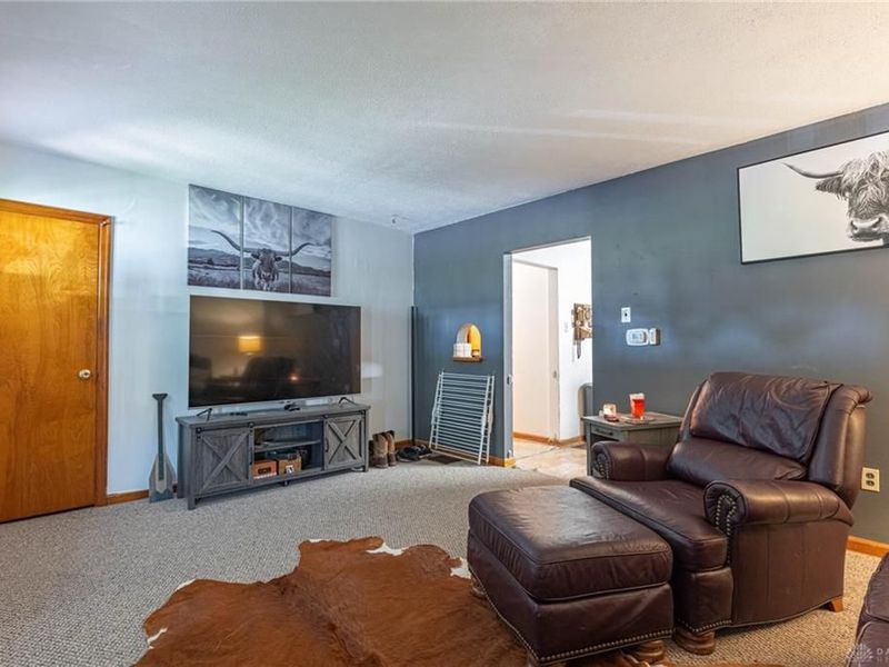 1100 W North Street, Springfield, OH 45504 Photo 5