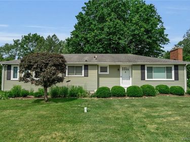 1320 Girdle Road, Elma, NY 14059